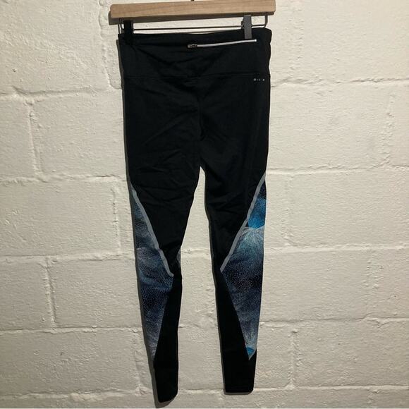 Champion Performance Black and Blue Print Leggings - Size S - Picture 2 of 10